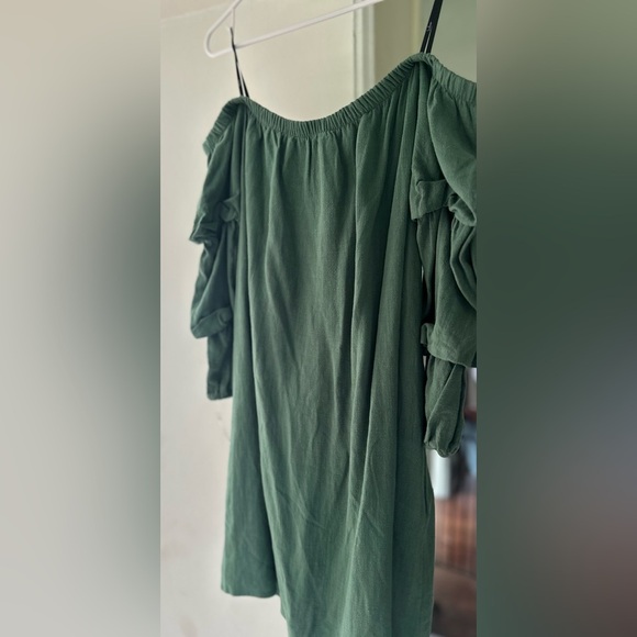 Lulu’s Elegant Green Off-Shoulder Dress - Picture 4 of 5